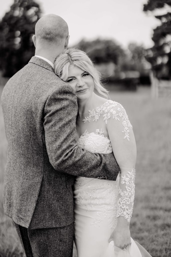 gote-barn-wedding