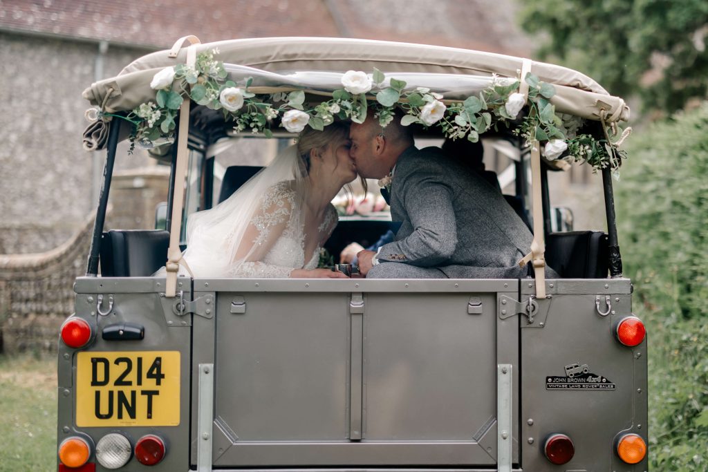 gote-barn-wedding
