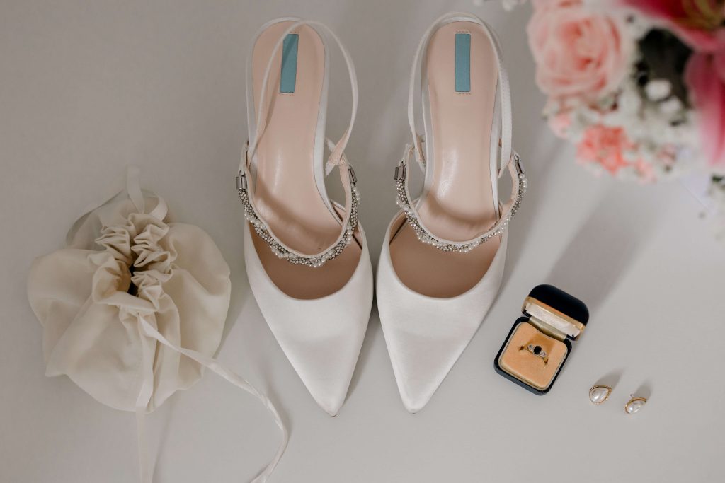 gote-barn-wedding
