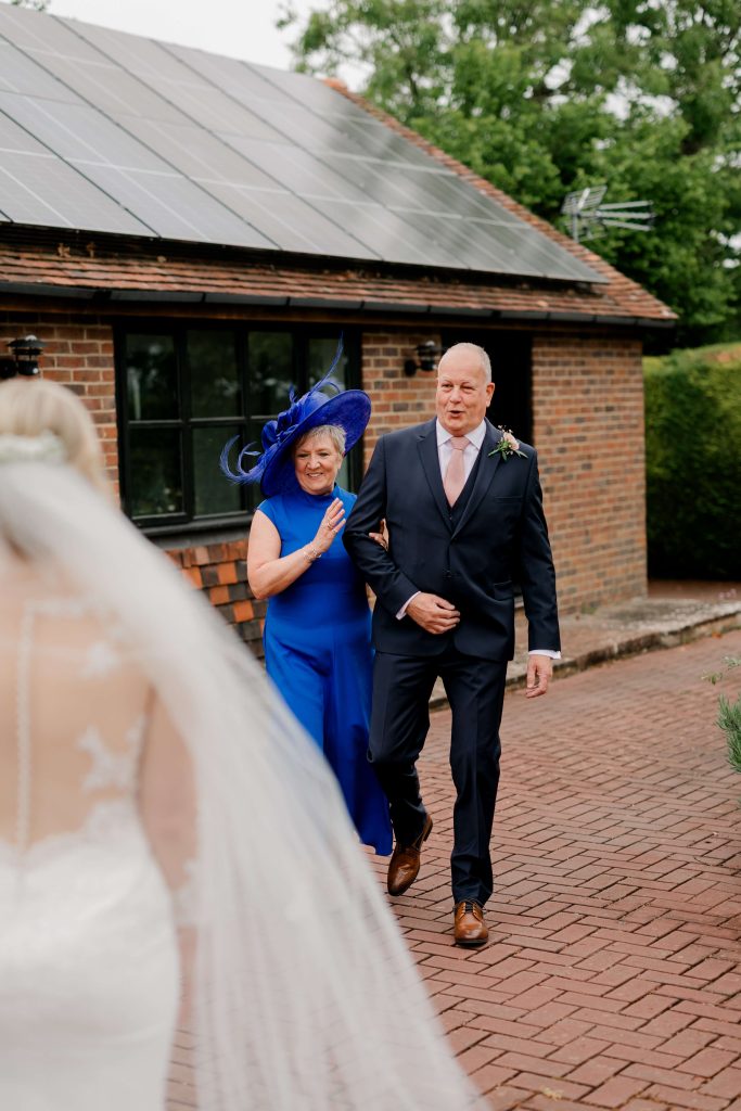 gote-barn-wedding